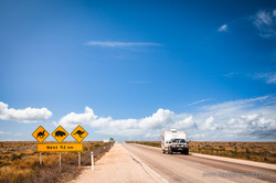 Car and Caravan on the Nullarbor Plain